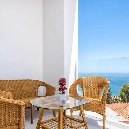 De Lujo. Infinity Pool Y Vista 360º De Villa Nerja