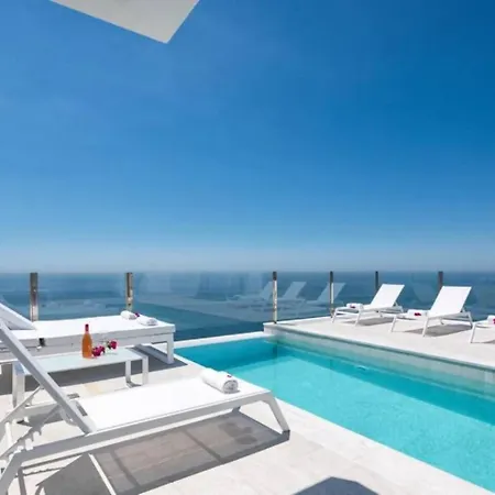 Villa De Lujo. Infinity Pool Y Vista 360º De Nerja